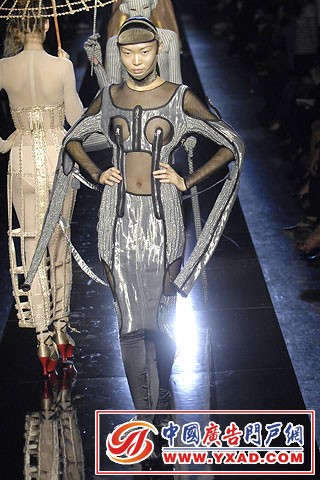 Jean Paul Gaultier ԭʼԸ